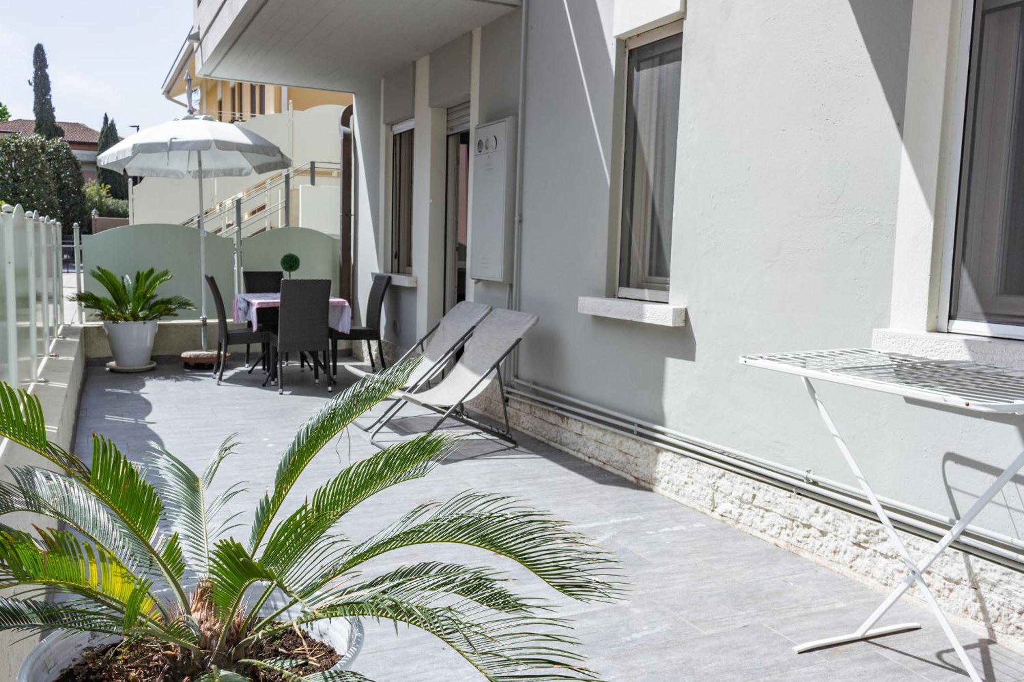 Apartments Peninsula Sirmione Exterior foto