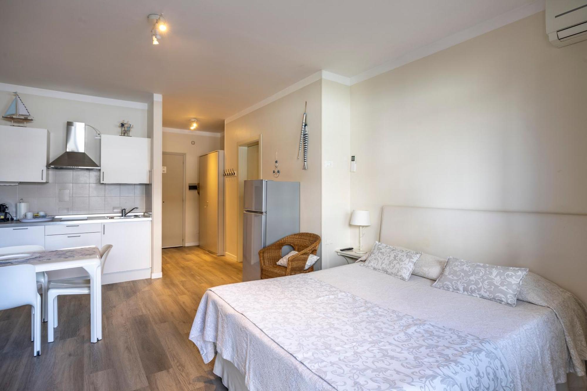 Apartments Peninsula Sirmione Exterior foto