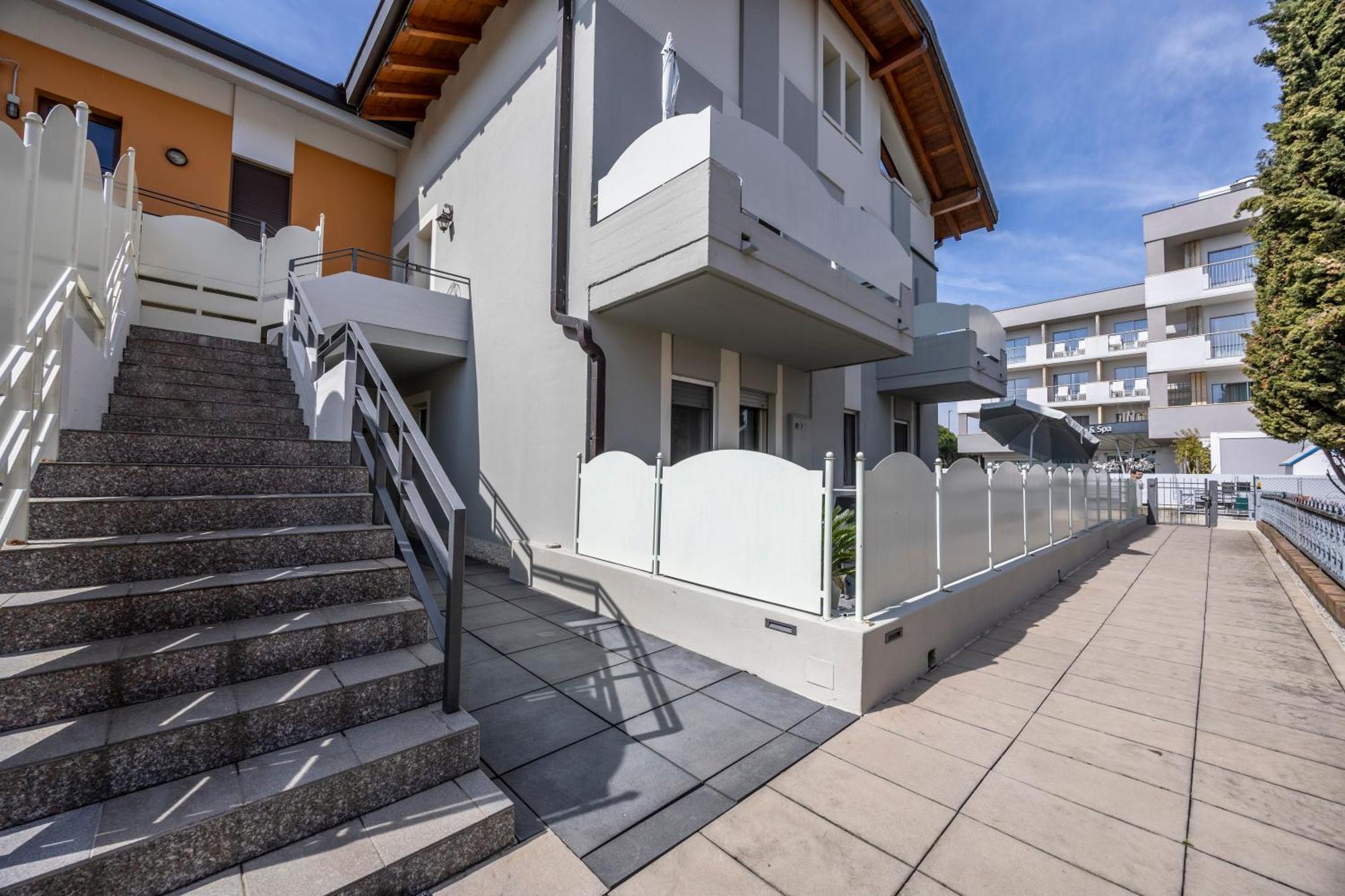Apartments Peninsula Sirmione Exterior foto